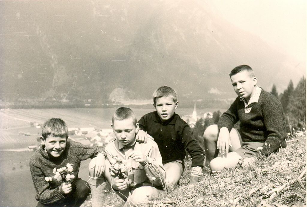 Een uitstap (met de school?) naar Stanzag (Oostenrijk)